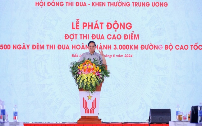 THI ĐUA 500 NGÀY ĐÊM HOÀN THÀNH 3.000 KM  ĐƯỜNG BỘ CAO TỐC